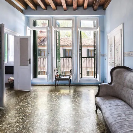 Giardini Biennale Apartment Venice